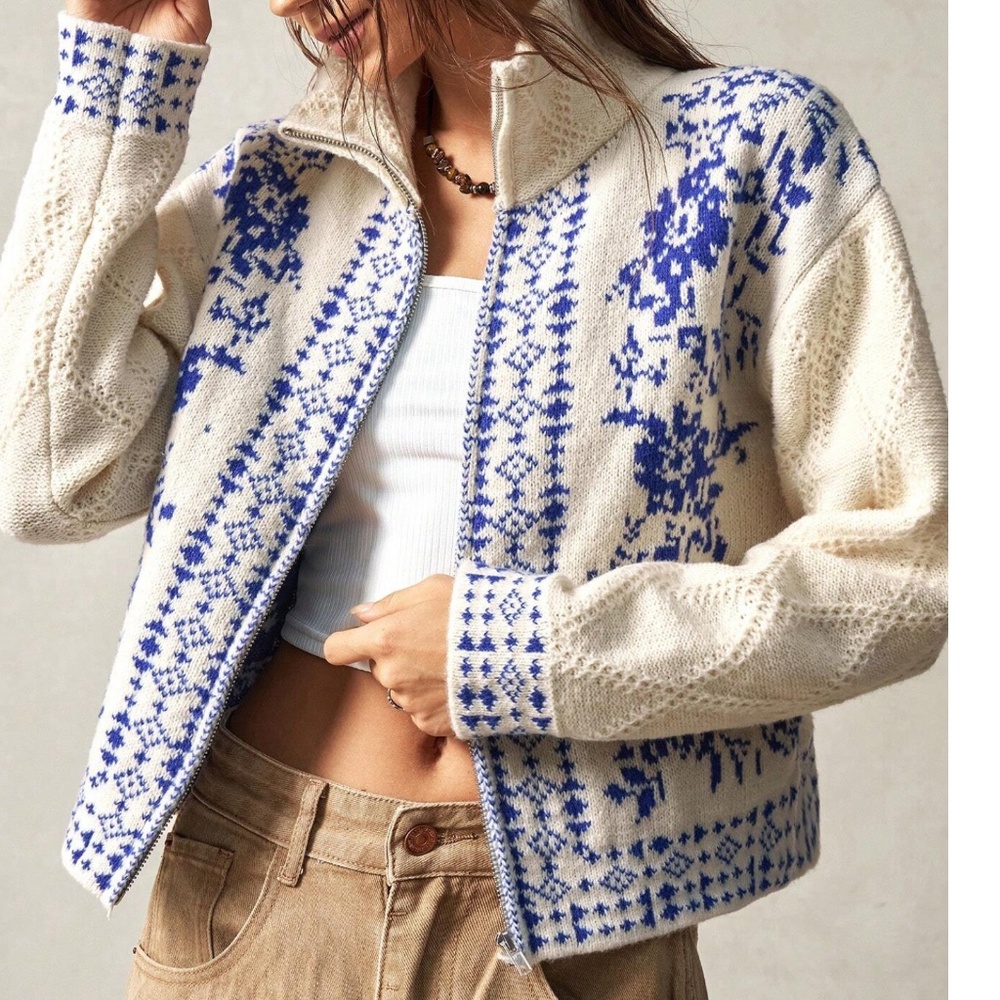 Cozy Floral Print Zip up High Neck Cardigan Sweater - Picture 3 of 5